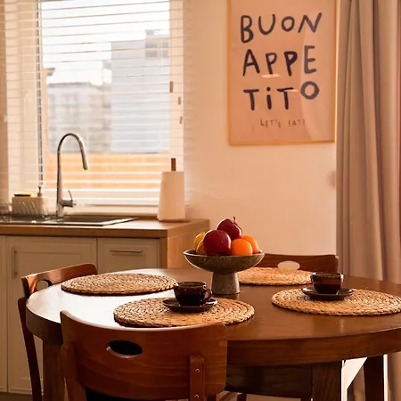 Flh Harmony Apartament *